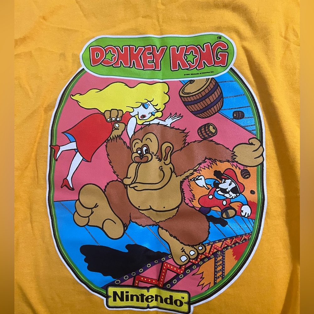 Men’s new donkey Kong tee